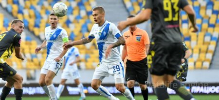 Rukh Lviv contre Dynamo Kyiv